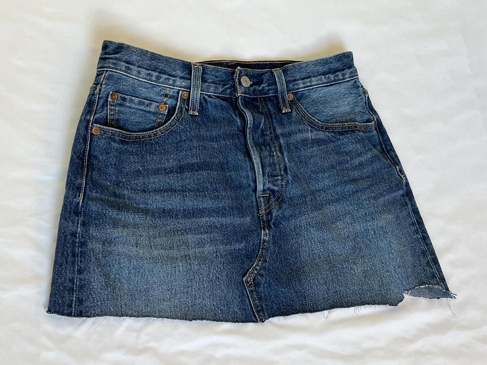 Levis Premium Denim Micro Mini Skirt Womens 29 Blue Asymmetrical Raw Hem Cutoff